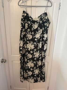 Abercrombie XLT a green floral midi dress